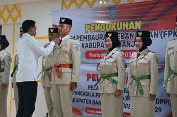 Bupati Banjar kukuhkan pengurus FPK dan lantik DPPI