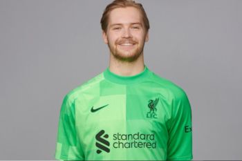 Liverpool dilaporkan terima tawaran Brentford untuk kiper Caoimhin Kelleher
