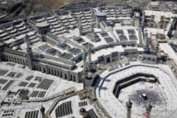 Makkah Perpendek Jarak Adzan dan Iqamah Selama Musim Haji
