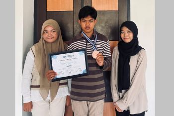 Mahasiswa Studi Ilmu Komunikasi UMPR raih juara nasional