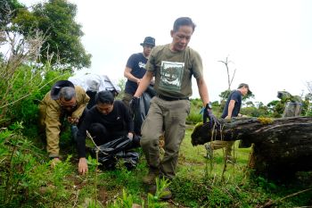 Tim PT Vale dampingi Menteri LH kampanye Akhiri Sampah Plastik di Gunung Bawakaraeng