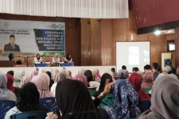 DPR-BBPOM edukasi warga Pariaman terkait obat dan pangan aman konsumsi