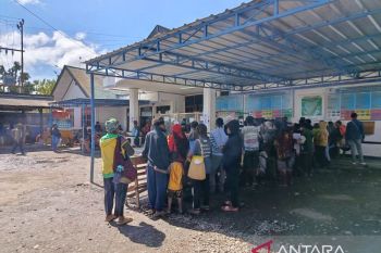 Wabup Jayawijaya minta Disdukcapil maksimalkan layanan ke warga
