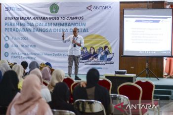 Kuliah umum Perum LKBN Antara di Tangerang