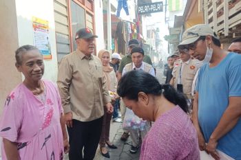 Anggota Komisi VII gelar fogging massal di Krembangan Surabaya