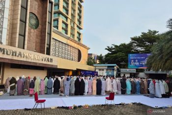 Ratusan umat di Jakarta padati Pusat Dakwah Muhammadiyah untuk Shalat Idul Adha