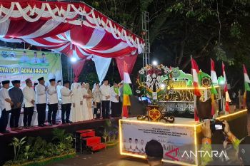 Puluhan kendaraan hias semarakkan pawai takbiran Idul Adha di Kapuas