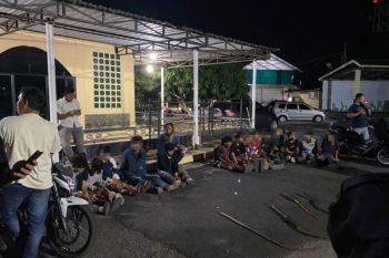 Polres Pasaman Barat amankan belasan anggota geng motor pelaku pengeroyokan-pembakaran