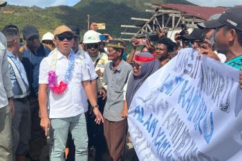 Indonesia's minister inspects nickel mine In Raja Ampat after protests