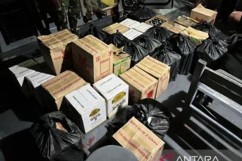 TNI AL  kejar kapal pembawa miras ilegal di perairan Nunukan