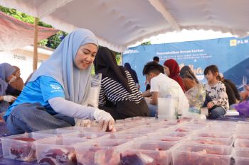 PLN UID Kalselteng bagikan 3.823 paket daging kurban