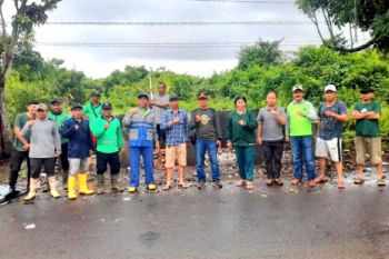 DLH Kapuas minta lurah ingatkan warga tingkatkan kebersihan lingkungan