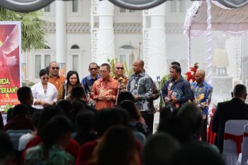 Pj Gubernur: Perayaan Pentakosta mempererat rasa persaudaraan di Papua