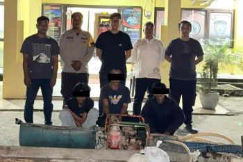 Pemilik mesin tambang timah liar di Bangka ditangkap beserta dua pegawainya