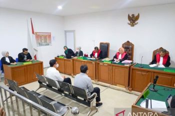 Terdakwa korupsi Dinas PUPR Ogan Ilir Dirut CV MPL minta dibebaskan