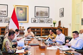 Prabowo eyes resolving waste management issue by 2029