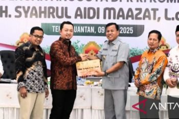 Bupati Kuansing titip harapan kepada anggota DPR RI, bantu bangun daerah