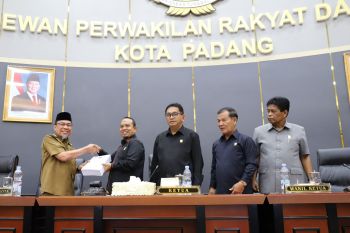 Pemko Padang sampaikan KUA-PPAS Tahun Anggaran 2025