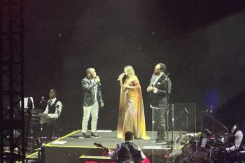 Kolaborasi spektakuler Brian McKnight, All 4 One, Raisa dalam konser di Jakarta