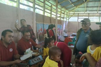 Pemkab Pasaman Barat-IDI berikan layanan pengobatan gratis ke daerah terisolir Rura Patontang (Video)