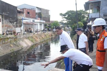 Wali kota pimpin aksi bersih kanal peringati Hari Lingkungan Hidup