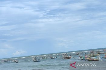 Pemkot Bengkulu pastikan ketersediaan BBM untuk nelayan tercukupi