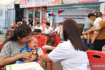 Retail modern edukasi orang tua tingkatkan gizi anak di Tomohon