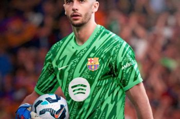Kiper rekrutan baru Barcelona Joan Garcia diumumkan cedera panjang oleh operator Liga Spanyol
