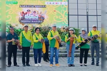 Pemkab Gumas kembangkan seni budaya Dayak melalui FBMM
