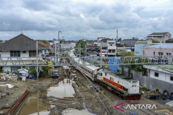 Target 10.000 kilometer jalur kereta api