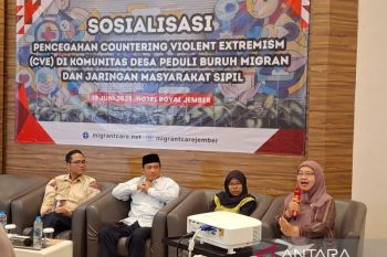 Migrant Care Jember sosialisasi pencegahan ekstremisme di desbumi