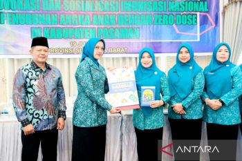 Sosialisaikan 'zero dose', TP PKK Pasaman Ny. Lusi Welly ajak masyarakat pentingnya imunisasi anak