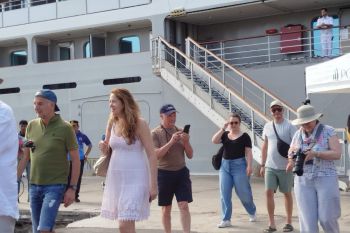 Pelabuhan Badas Sumbawa kian diminati kapal pesiar