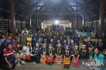 Ekspedisi Mentawai, antara jalan rusak dan semangat yang tak retak