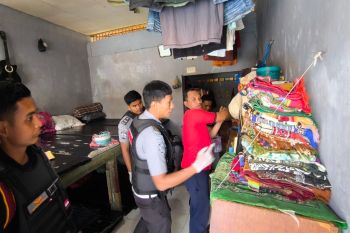 Lapas Talu geledah kamar hunian dan tes urine warga binaan