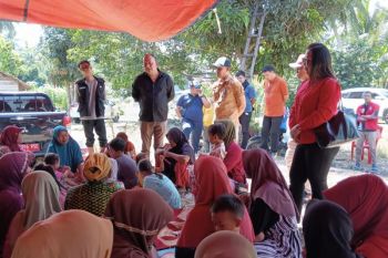 Anggota Komisi III DPR-RI salurkan bantuan logistik bencana di Parigi Moutong