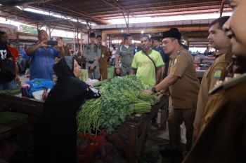 Pemkab Aceh Besar tindak pedagang berlakukan sewa atas sewa