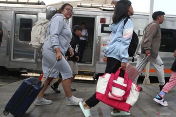 Transport discounts boost mobility during school holidays: minister