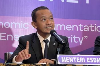 Indonesia eyes Russian oil, gas imports after Prabowo visit