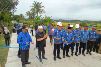 Pemkab Lampung Selatan klaim perbaiki 105 jalan rusak pada 100 hari kerja