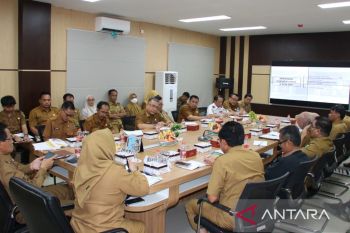 Bupati Muara  Enim minta pelayanan MPP lebih cepat dan singkat