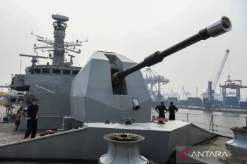 Inggris siap kerahkan alutsista ke Selat Hormuz untuk buka jalur