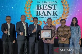 BSG terima penghargaan Best Regional Bank in Service Excellence 2025