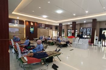 PLN UID Sumatera Barat dan PMI Kota Padang gelar aksi donor darah