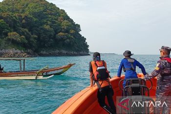 Tim SAR cari penumpang jatuh dari KMP Wira Artha di Lampung Selatan