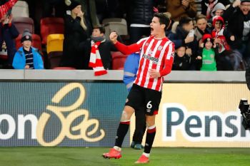 Arsenal sepakat boyong gelandang Brentford Christian Norgaard