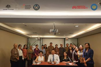 Poltekpar Bali buat kolaborasi riset internasional tentang tenun