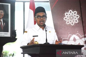 Pemkab Batang  luncurkan program seragam siswa gratis Rp4,5 miliar