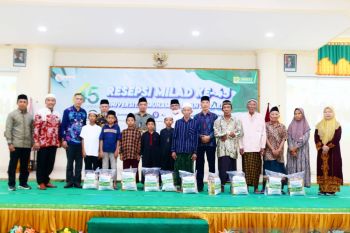 UMMAT salurkan bantuan sembako sebagai wujud syukur Milad ke-45