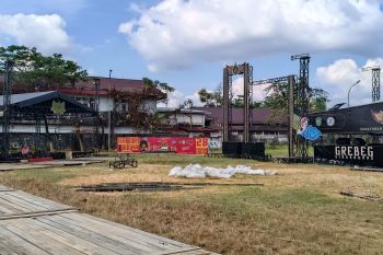 Singkawang perdana gelar kirab budaya Jawa